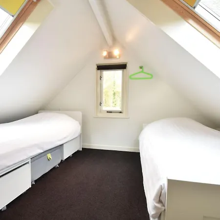 Holiday White Court * Bergen
